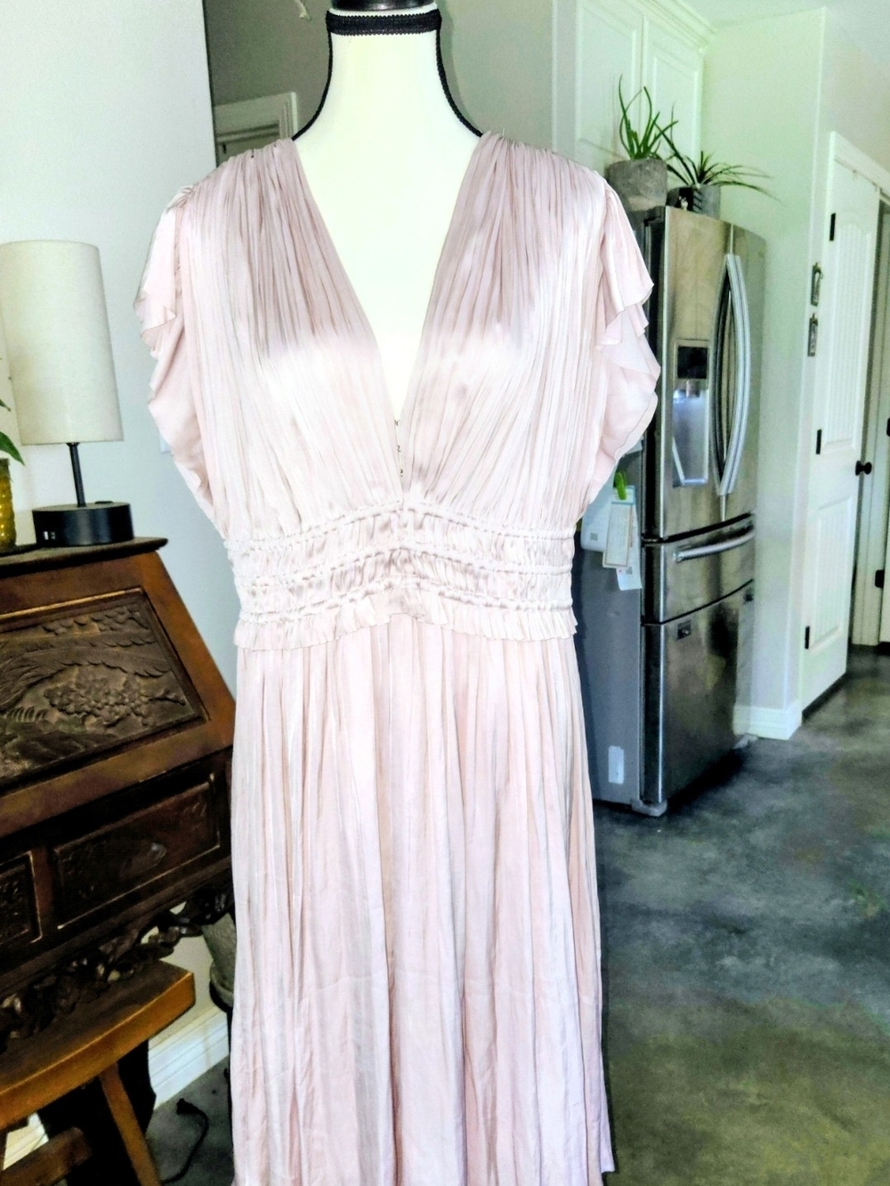 Express Light Pink Midi Dress